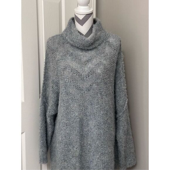 Free People She’s All That Turtleneck Sweater - Picture 1 of 9